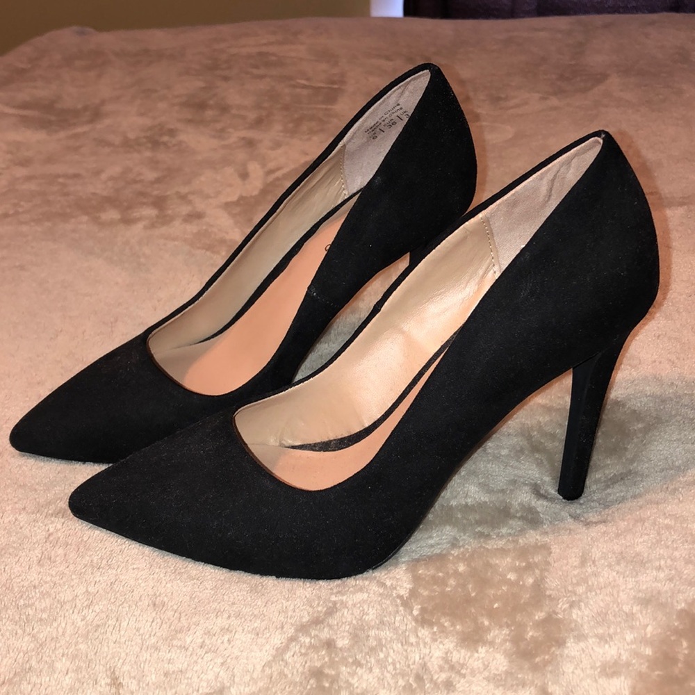 NEW! Call it Spring Black Pumps, Size 6